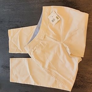 NWT  Liz Claiborne jeans Color 103 Creamy milk Size 14